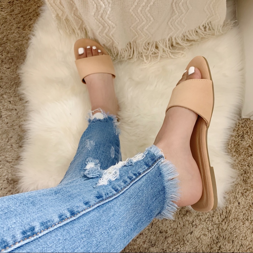 ✨NEW Amelia Sandal- in Nude - Picture 6 of 7